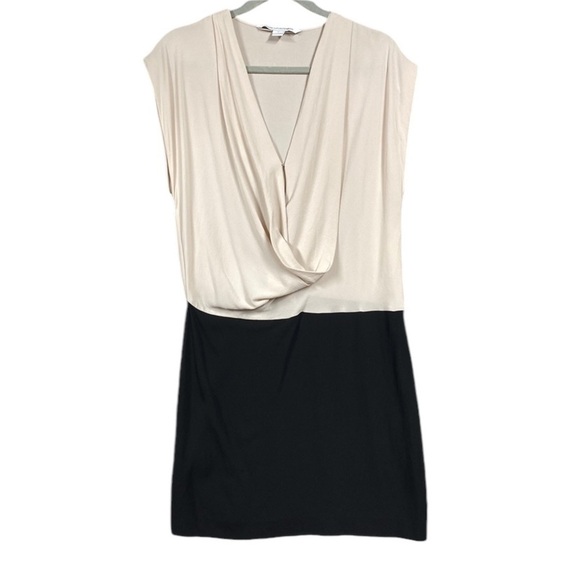 Diane Von Furstenburg Reara Dress Womens Size 10 100% Silk Colorblock Draped - Picture 1 of 10